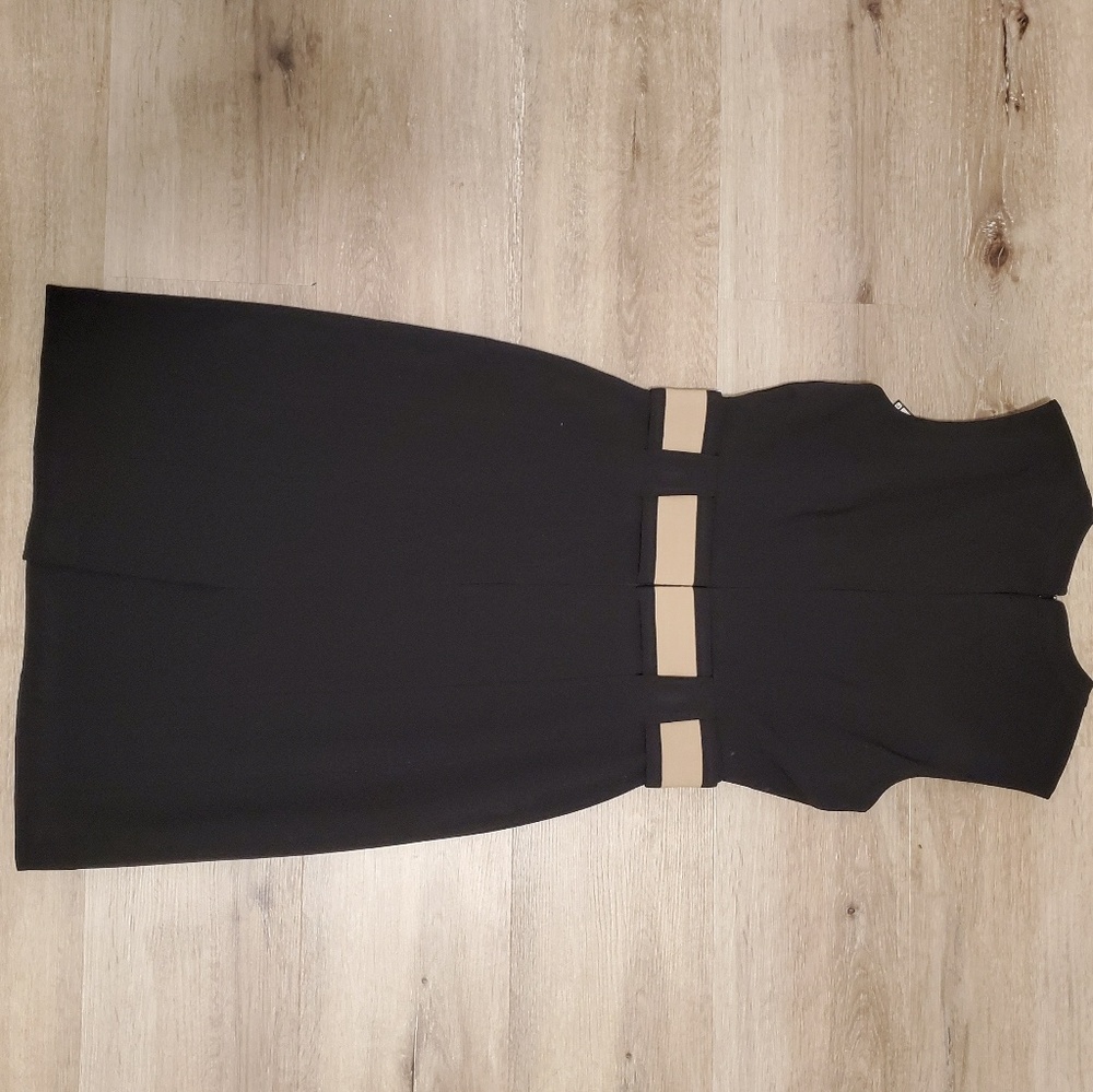 CHELSEA ROSE TAN & BLACK DRESS - Picture 4 of 4